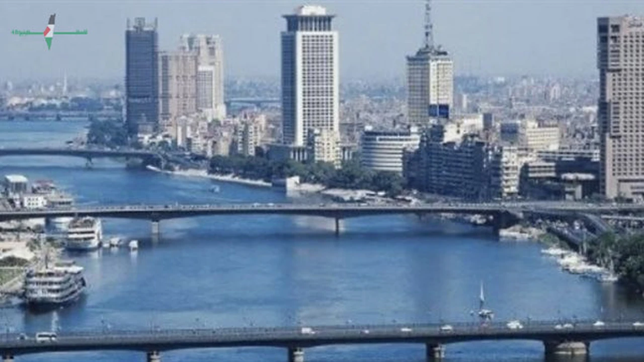 مصر تواجه موجة حارة اليوم مع رياح محملة بالرمال